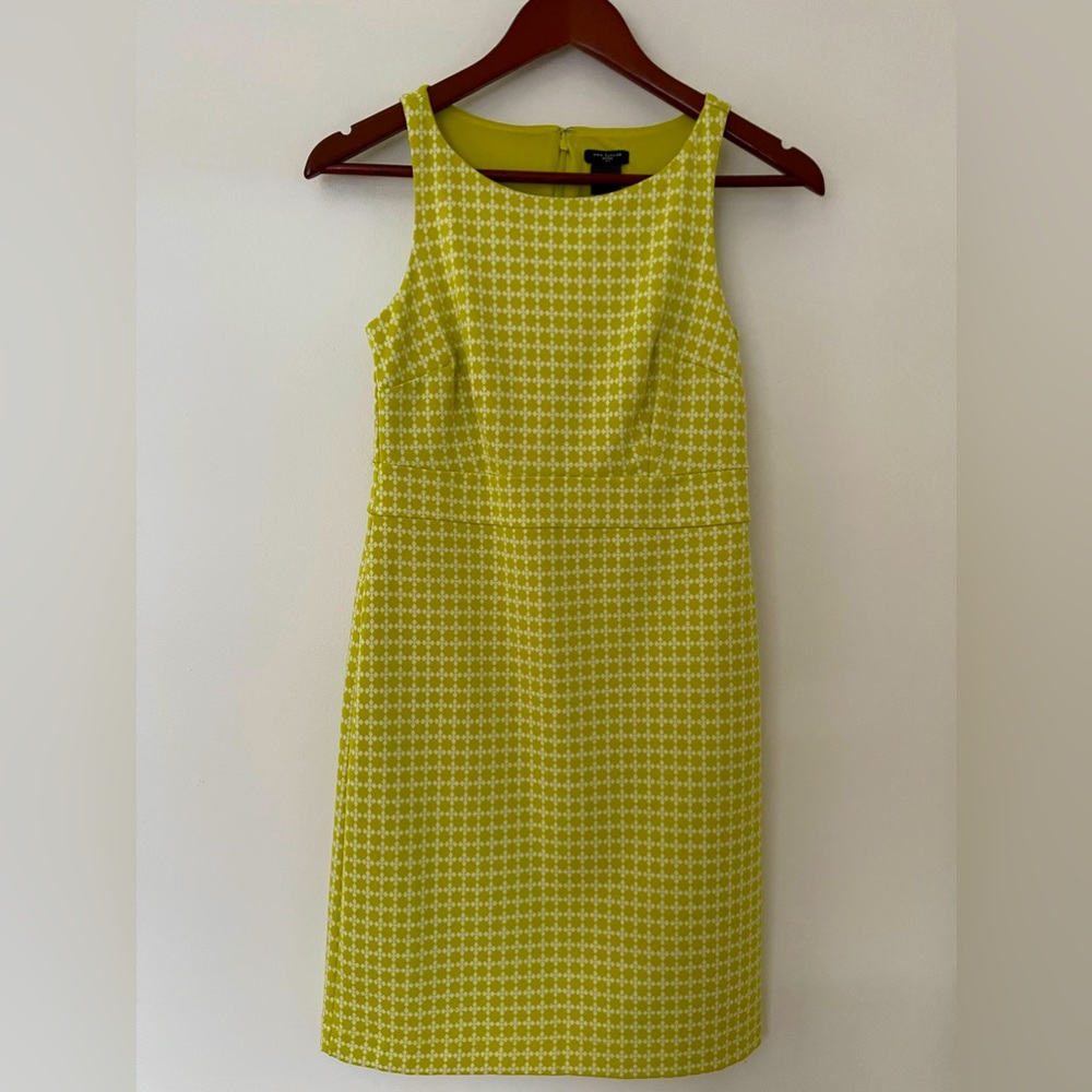 Ann Taylor dress 💛